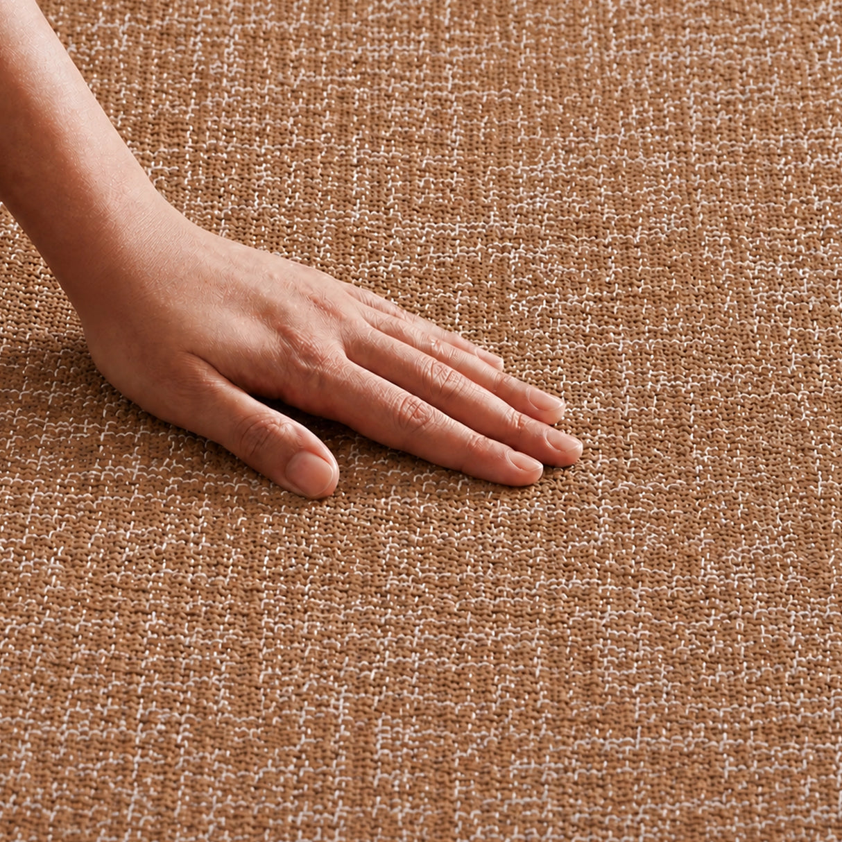 Tessitura Chromatic - Herringbone Cotton Rug (Tan & White)
