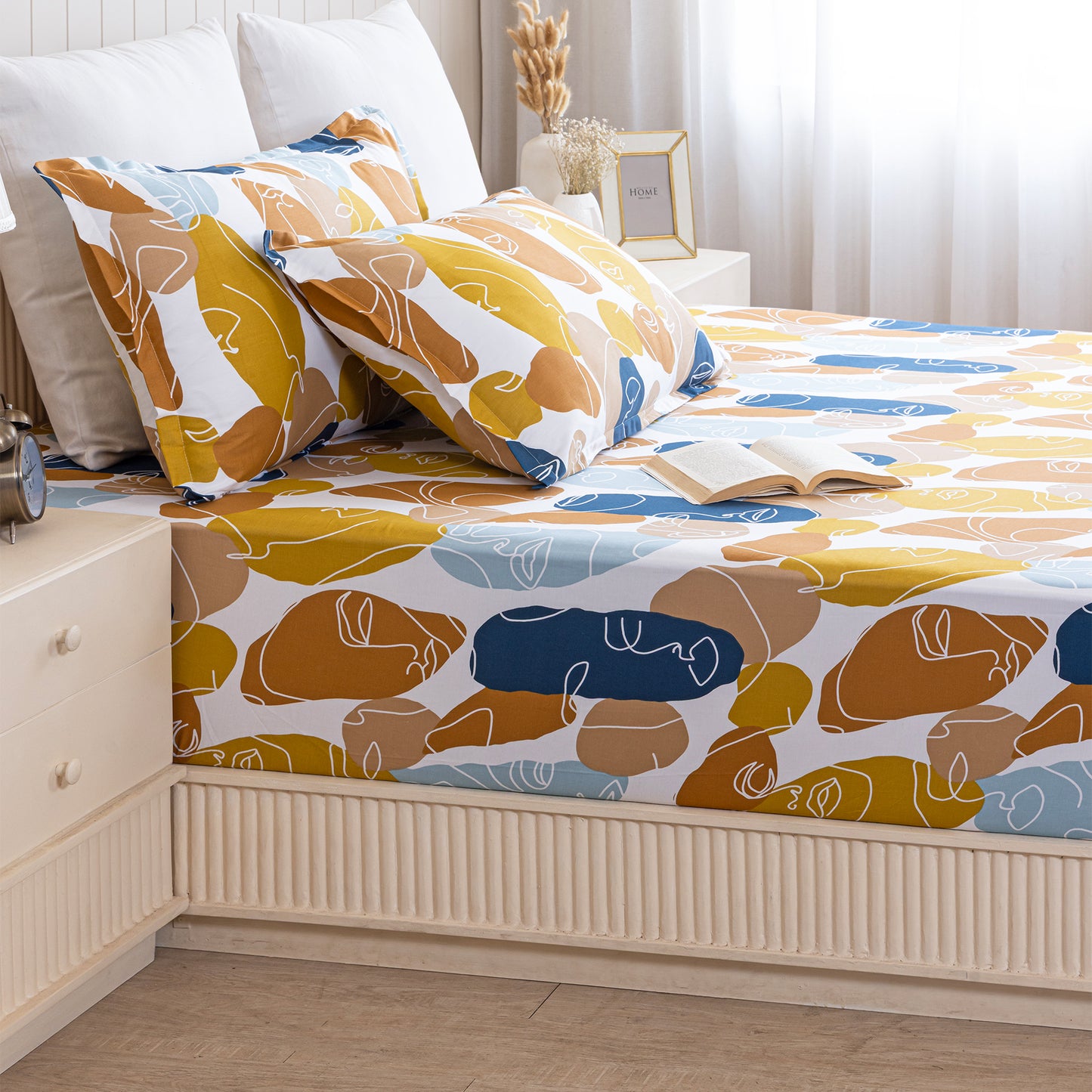 Imprimer Faces of Color - Fitted Sheet