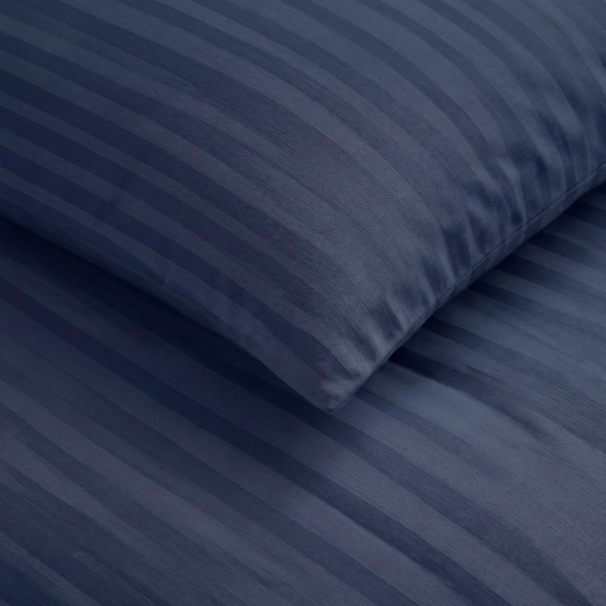 Breton Mellow - Satin Striped Duvet Cover (Navy Blue)