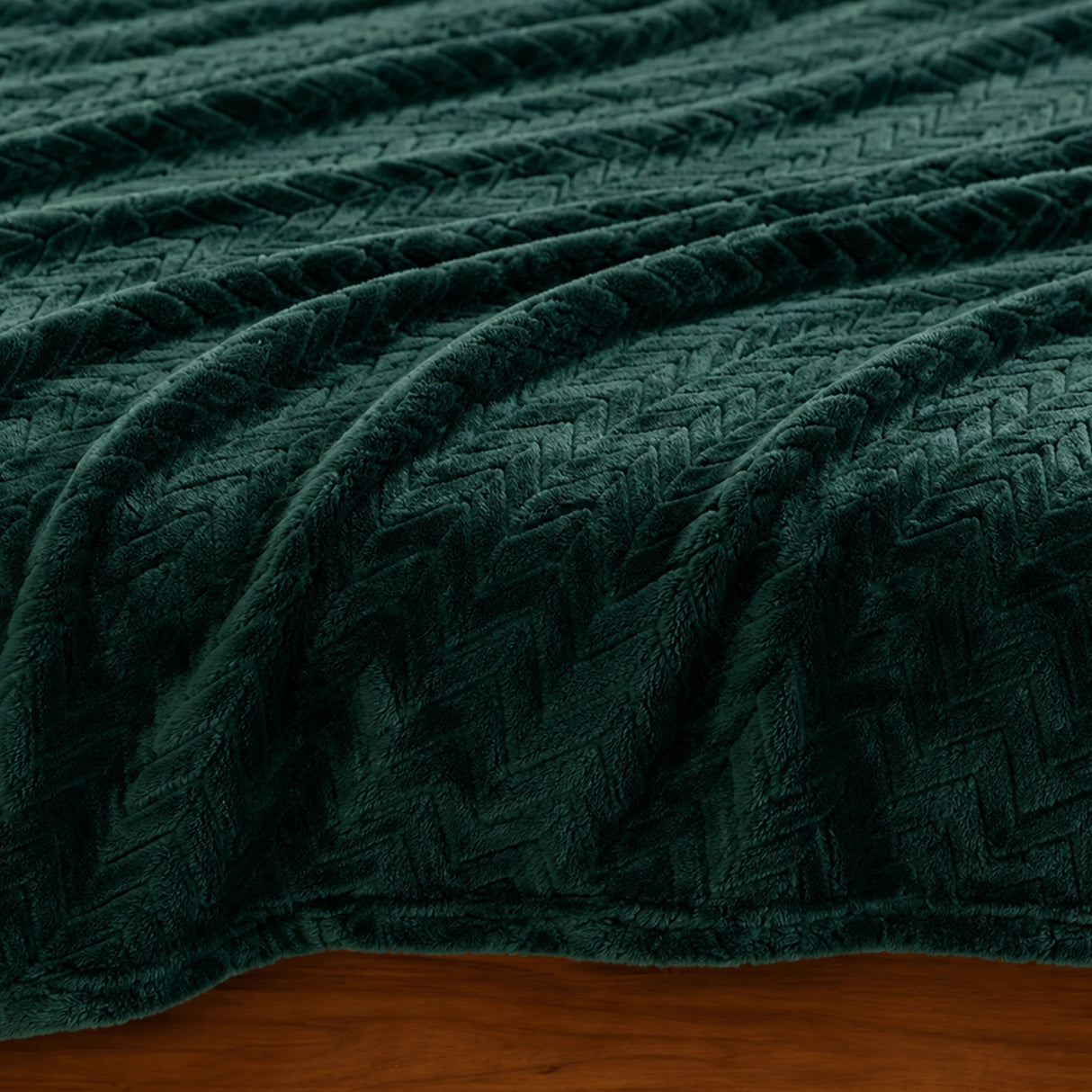 Fort Mellow - Wave Plush Blanket (Emerald Green)