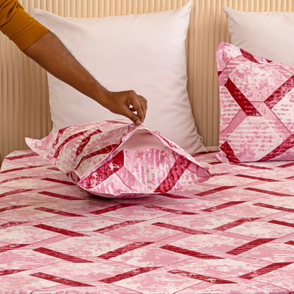 Imprimer Ruby ZigZag - Fitted Sheet Baby Pink