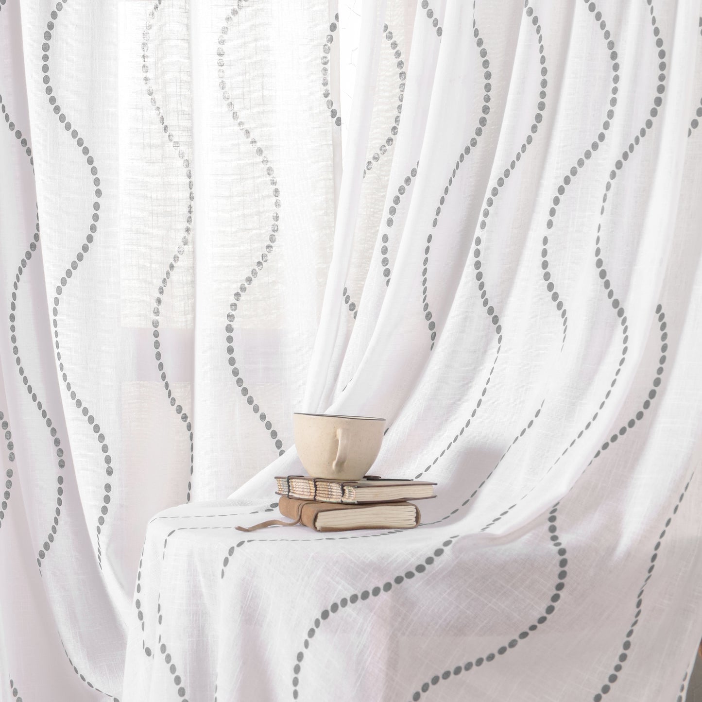 Imprimer Wavy Rhythm - Loop Sheer Curtain