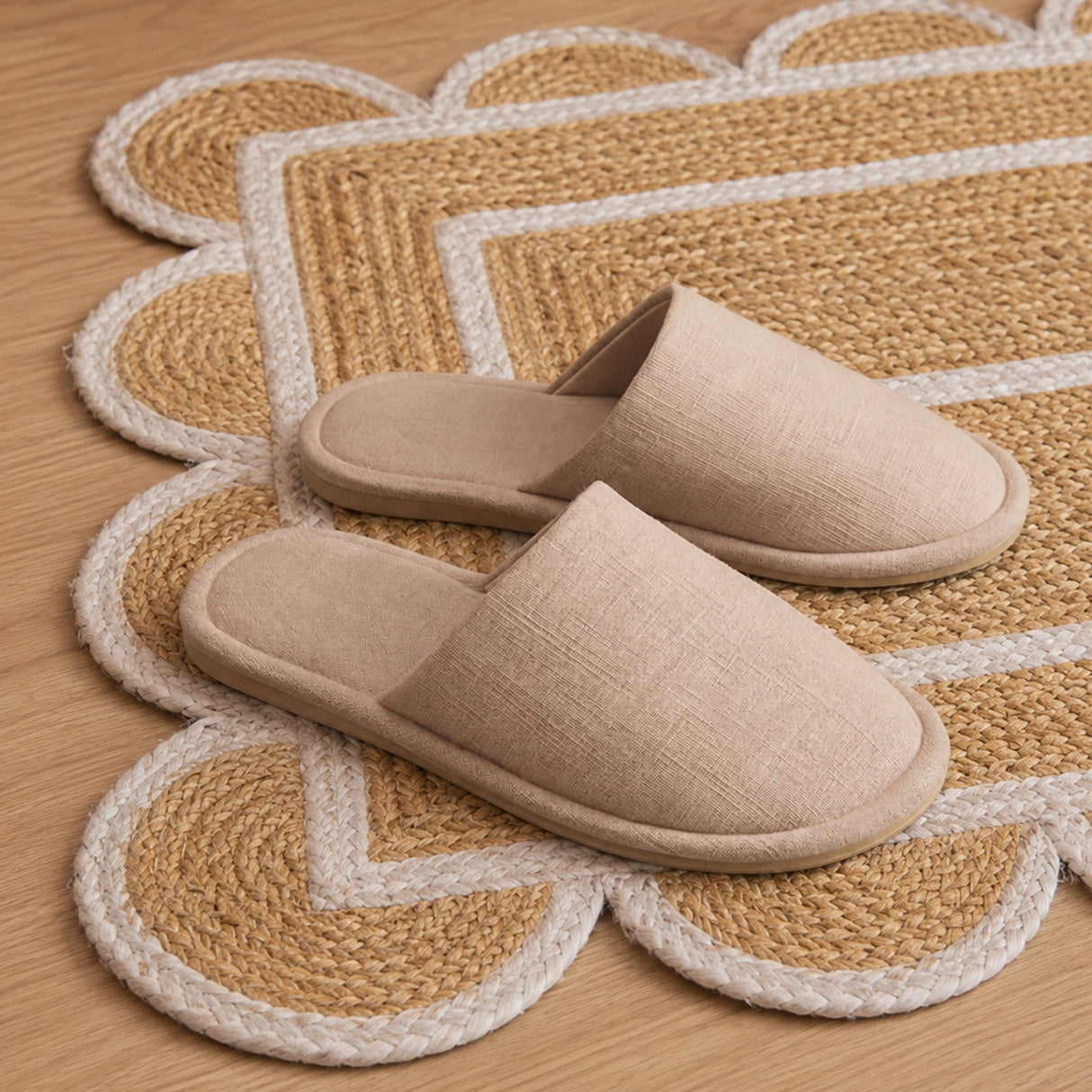 Scalloped Border Jute Area Rug - Rectangular