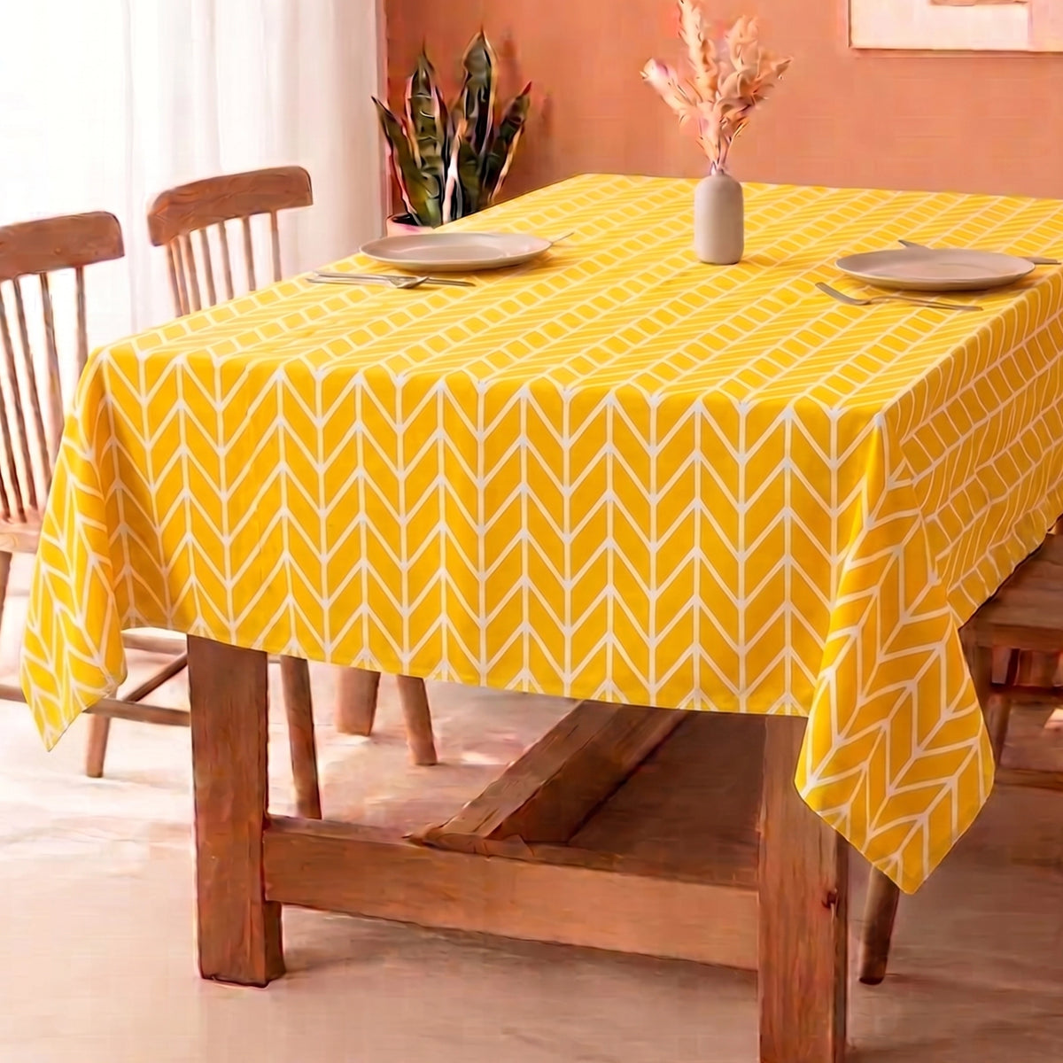 Imprimer Handpicked Aztec - Table Cover (Yellow Arrow)