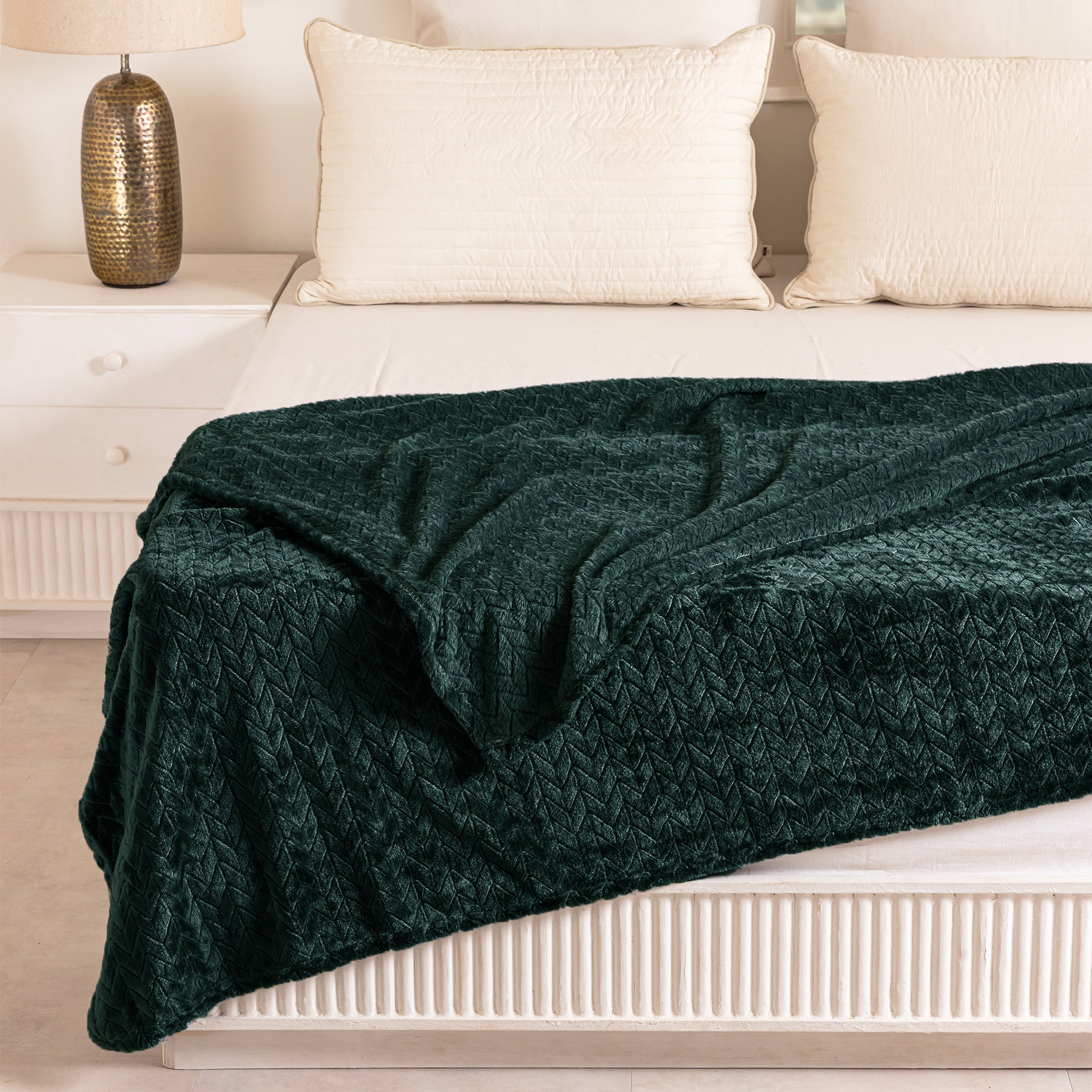 Emerald Green Flannel Wave Plush Blanket HomeMonde Lifestyle