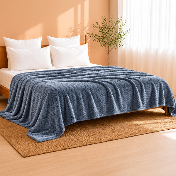 Fort Mellow - Wave Plush Blanket (Frost Blue)