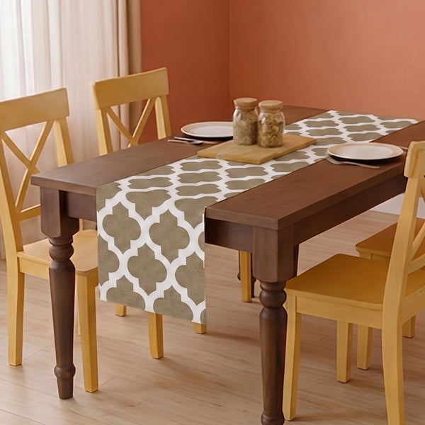 Imprimer Quatrefoil - Printed Dining Table Runner (Grey)