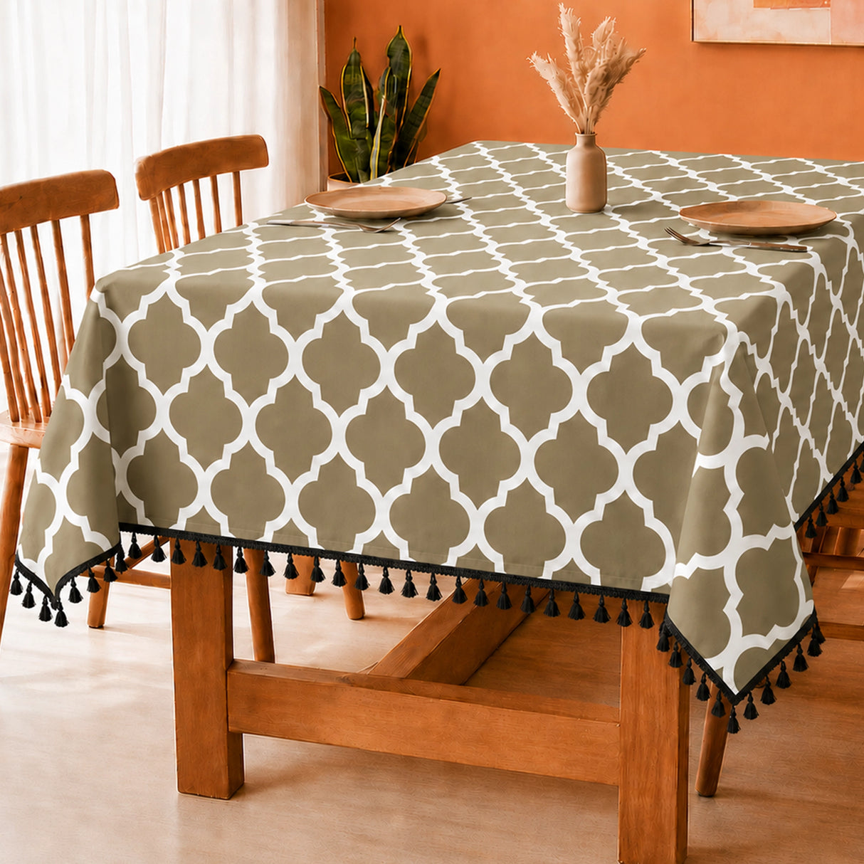 Imprimer Handpicked Quatrefoil - Table Cover (Grey)