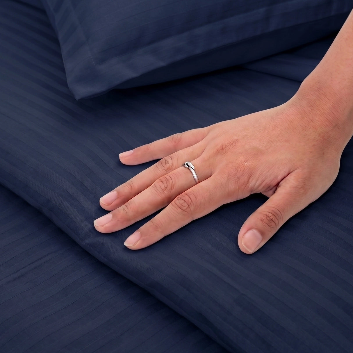 Breton Mellow - Satin Striped Duvet Cover (Navy Blue)