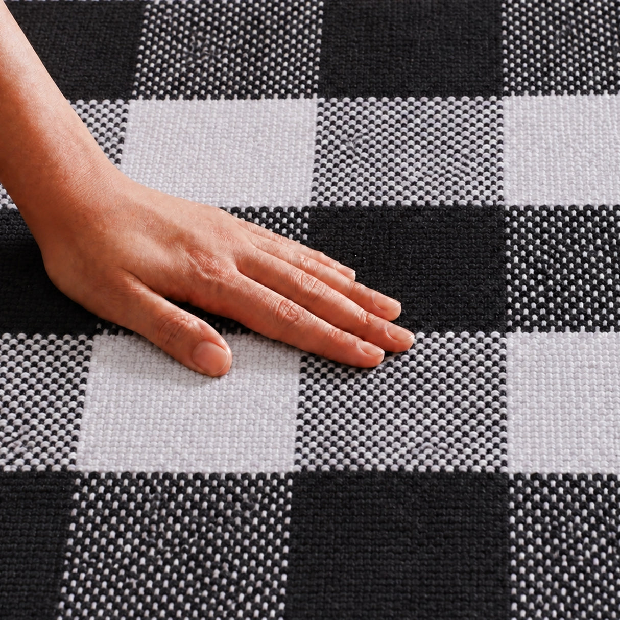 Breton Shadowplay - Plaid Cotton Rug (Black & White)