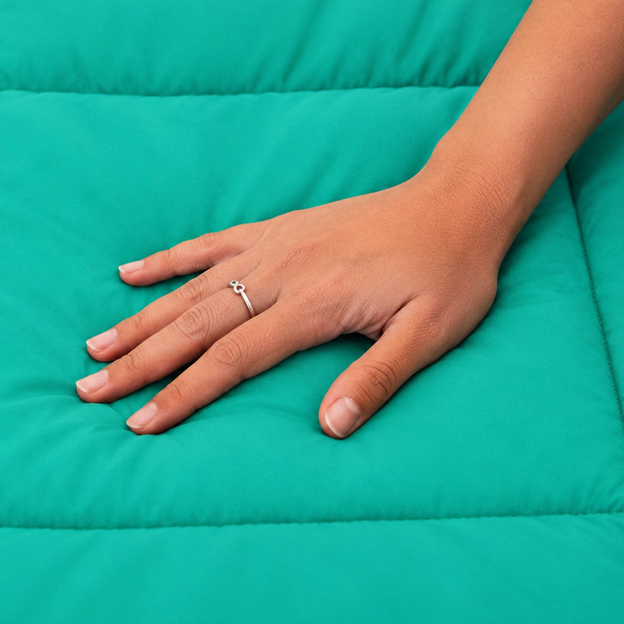 Fort - Box Stitch Duvet Comforter (Parrot Green & Aqua Green)