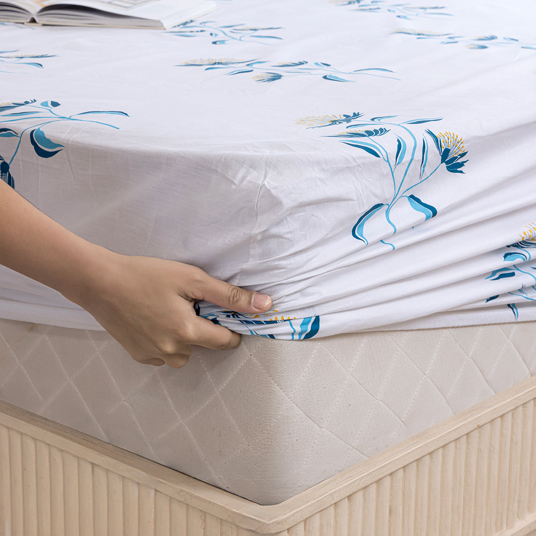 Wild Grace Flower - Floral Fitted Sheet (Turquoise & Blue)