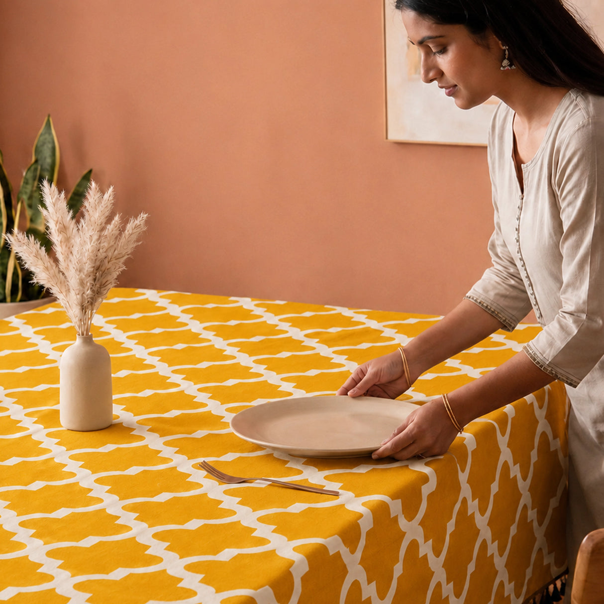 Imprimer Quatrefoil - Printed Dining Table Cover (Yellow)