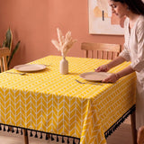 Imprimer Handpicked Aztec - Table Cover (Yellow)