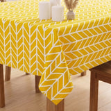Imprimer Handpicked Aztec - Table Cover (Yellow Arrow)