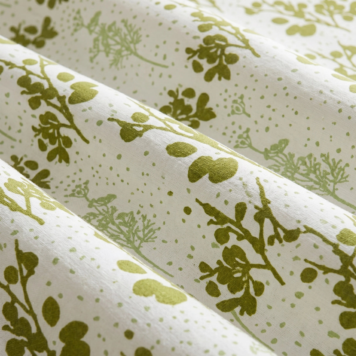 White Floral Botanic Hush Eyelet Printed duck Curtain