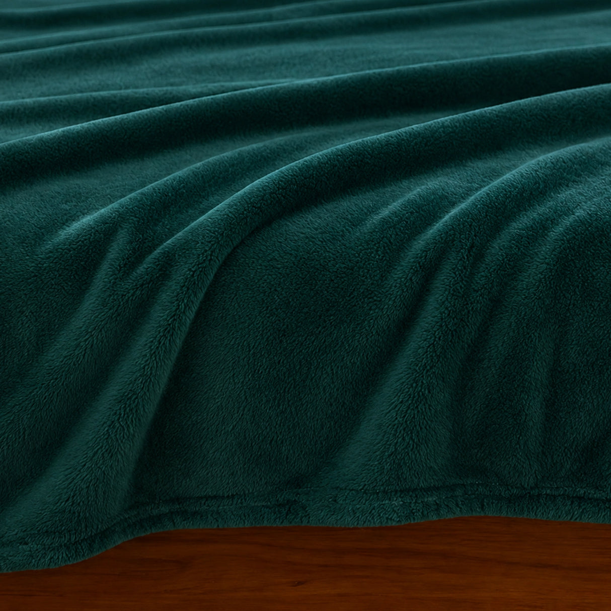 Fort Mellow - Plush Blanket (Green)