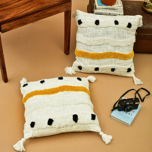 Featherfield Pinch - Tufted Cushion CoverWhite