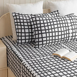 Fitted bedsheet