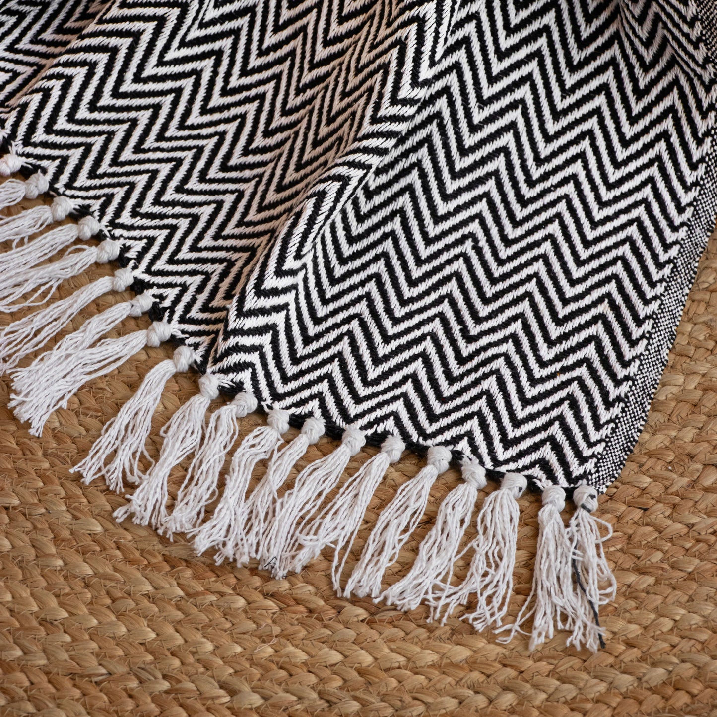 Tessitura Black Chevron - Throw