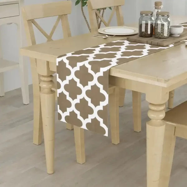 Imprimer Quatrefoil - Printed Dining Table Runner (Grey)