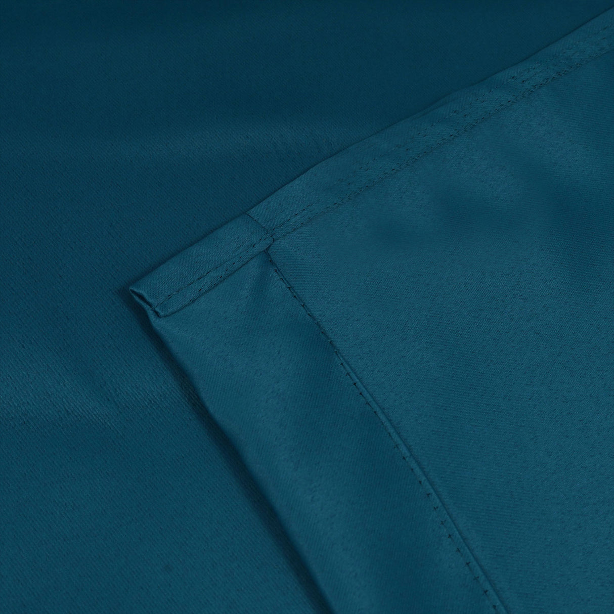 Solid Curtain